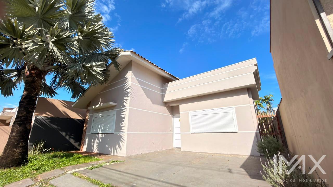 Casa à Venda no Condomínio Araras, 70m2 por R$700.000,00.