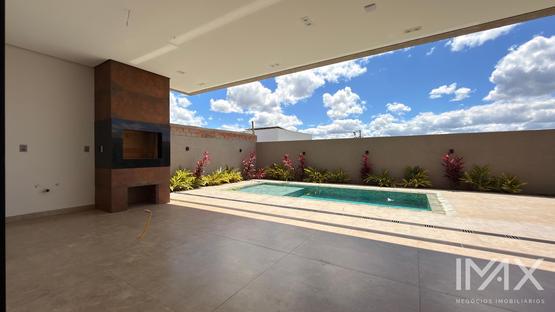 Sobrado à venda no Condomínio Ritz Cataratas, 358m2 por R$ 3.400.000,00.
