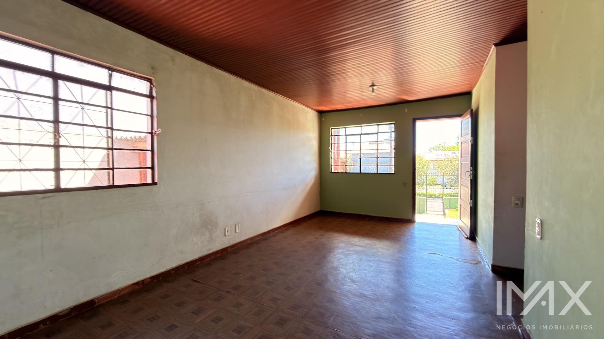 Casa à Venda na Vila A, terreno de 436m2 por R$750.000,00.