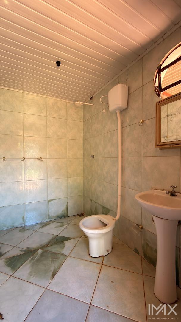 Casa à Venda na Vila A, terreno de 436m2 por R$750.000,00.