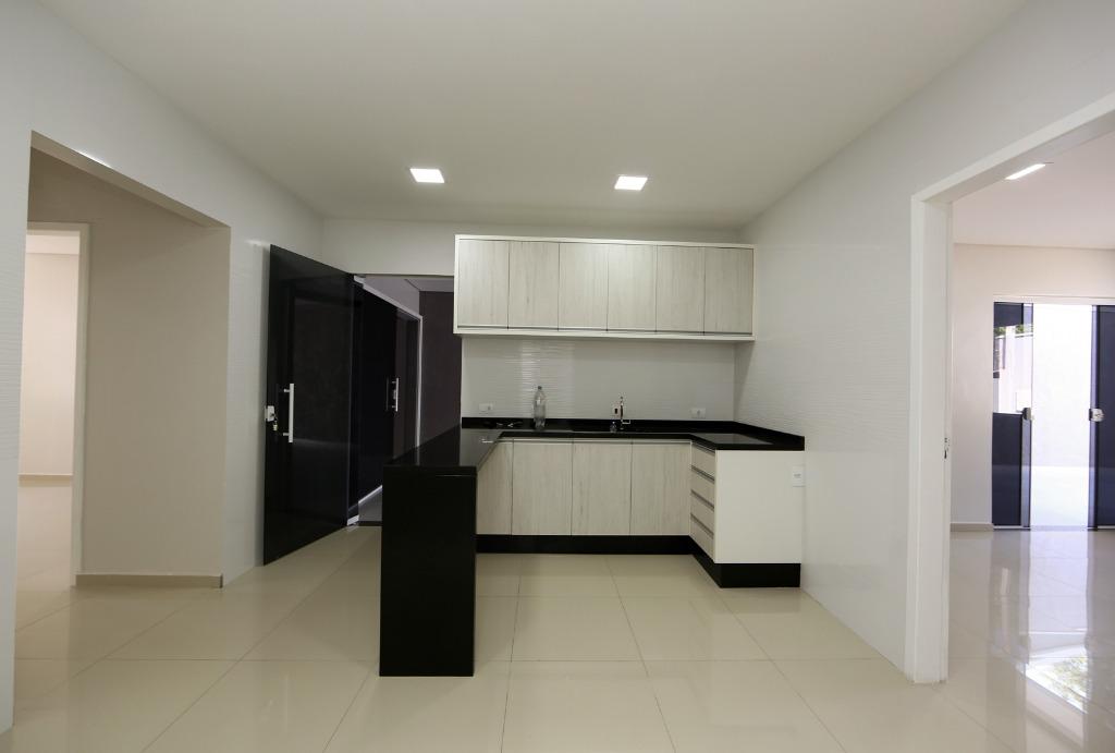 Casa disponível para Locação na Vila Itajubá, 120 m  por R  2.700,00 mês.