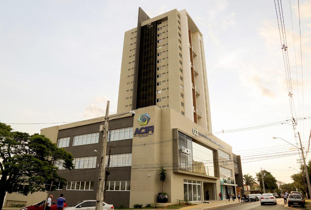 Apartamento disponível para Venda no Ed. Omoiru, 101m2 por R$790.000,00.