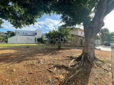 TERRENO A VENDA DE ESQUINA PR?XIMO A AVENIDA REP?BLICA ARGENTINA.