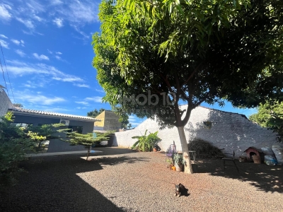 CASA ? VENDA NO JARDIM EUROPA COM 02 QUARTOS E AMPLO QUINTAL