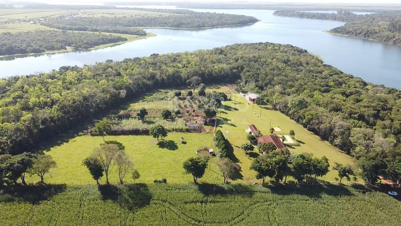 CH?CARA A VENDA COM 35.000 m2 EM SANTA TEREZINHA DE ITAIPU PR