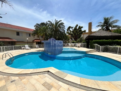 Sobrado ? venda, com 4 quartos sendo 1 su?te, Cond.Toronto, FO...