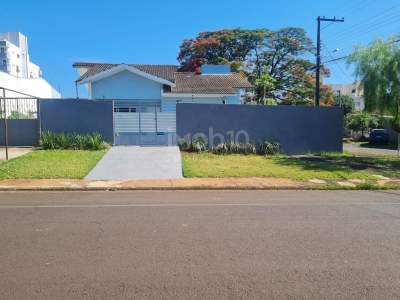 CASA PARA ALUGAR NA AVENIDA GRAMADO -  VILA  A  -  FOZ DO IGUA...