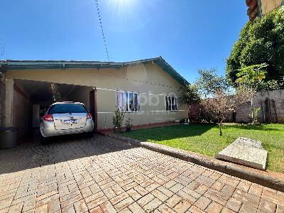 CASA COM 2 DORMIT?RIOS E 1 SU?TE LOCA??O NO PARQUE 3 BANDEIRAS...