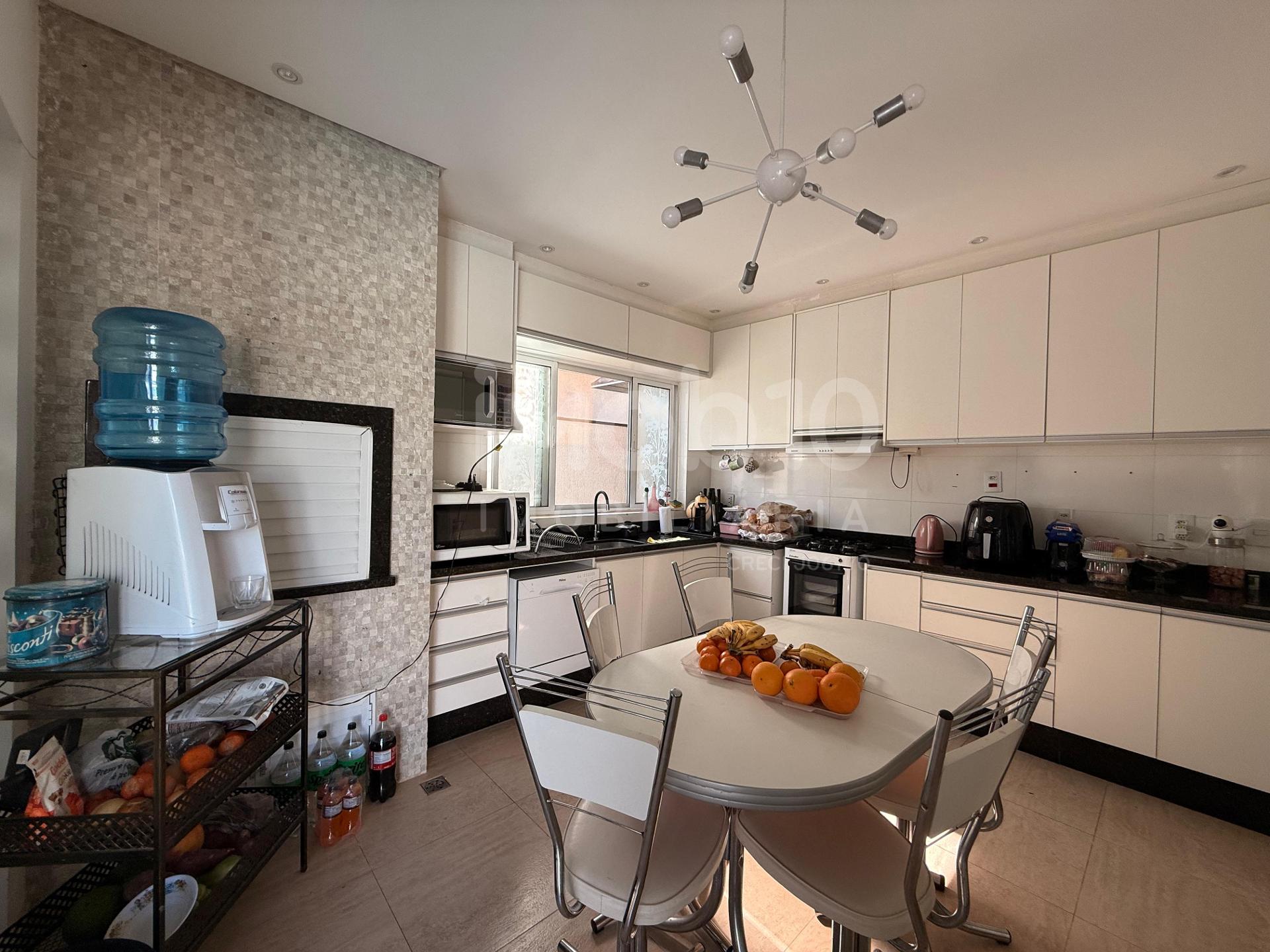 Casa térrea para venda no Cond Terras Alpha 1, com 4 quartos