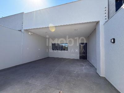 CASA COM UMA SU?TE   UM QUARTO, ? VENDA NO JARDIM CANAD?, AO L...