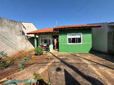 CASA PARA ALUGAR COM 02 QUARTOS E QUINTAL AMPLO BAIRRO TR?S LA...