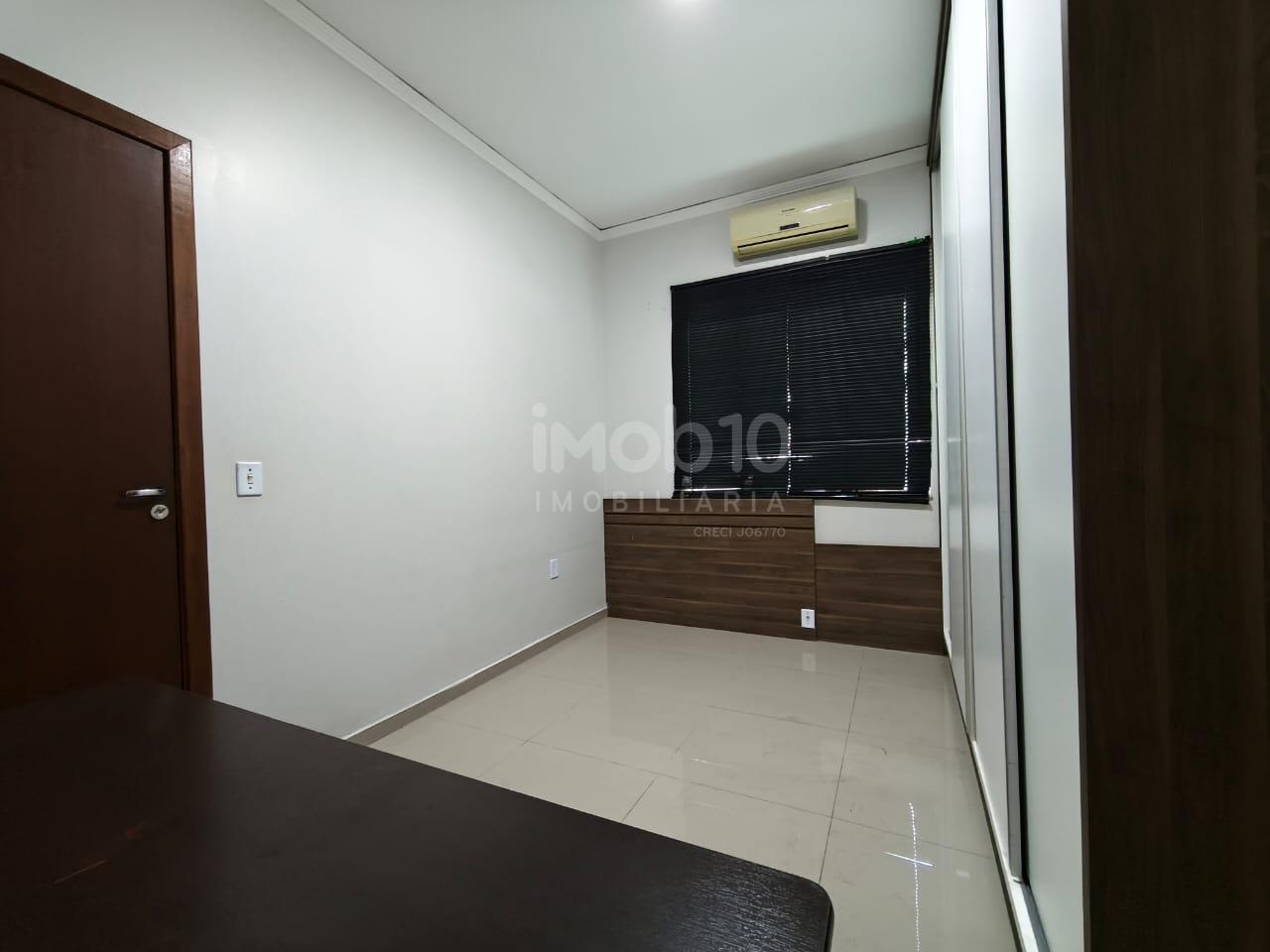 CASA PARA ALUGAR COM 01 SUÍTE + 01 QUARTO, JD ANA CRISTINA FOZ DO IGUACU - PR