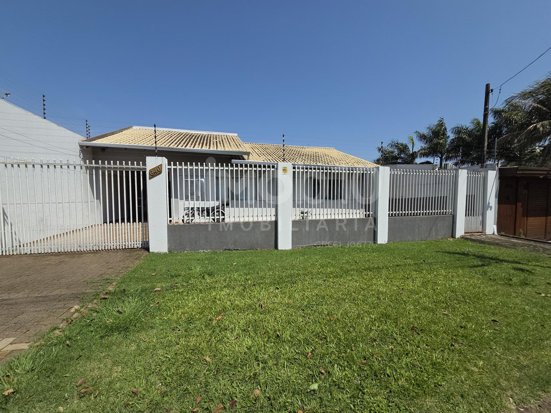 Casa a venda com 2 quartos 1 suíte, Jardim Eliza perto Muffato Max FOZ DO IGUACU
