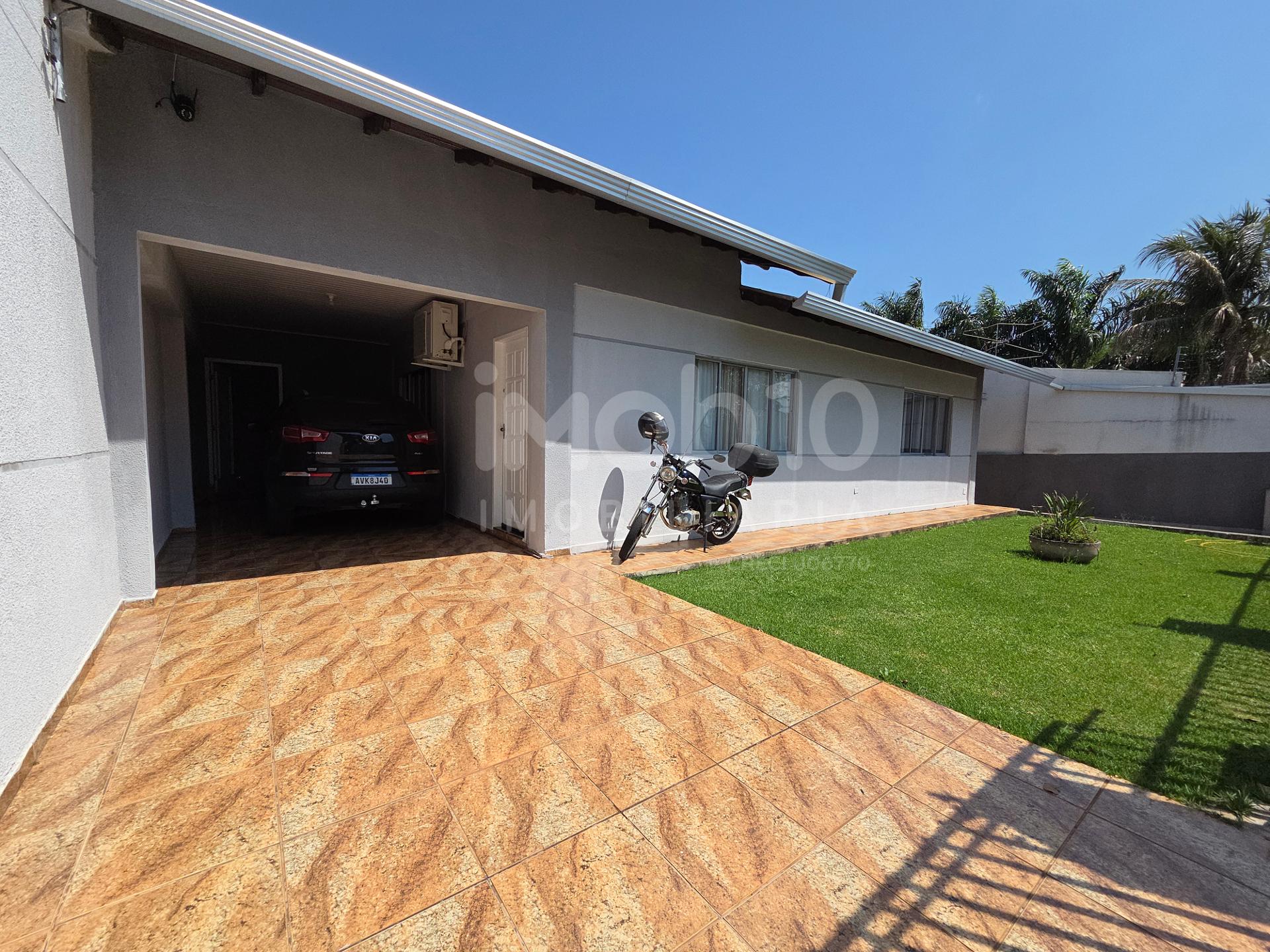 Casa a venda com 2 quartos 1 suíte, Jardim Eliza perto Muffato Max FOZ DO IGUACU