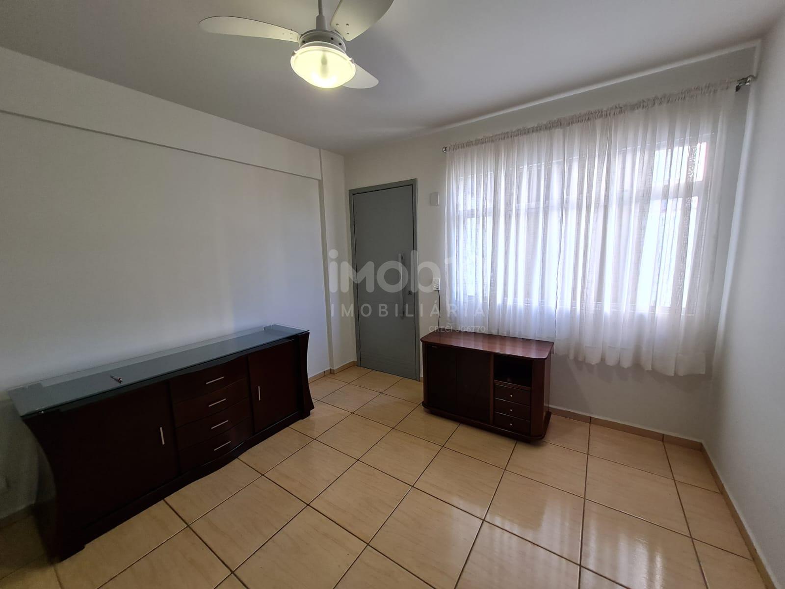 APARTAMENTO PARA ALUGAR SEMI MOBILIADO NO EDIFÍCIO PARANÁ EM FOZ DO IGUAÇU PR