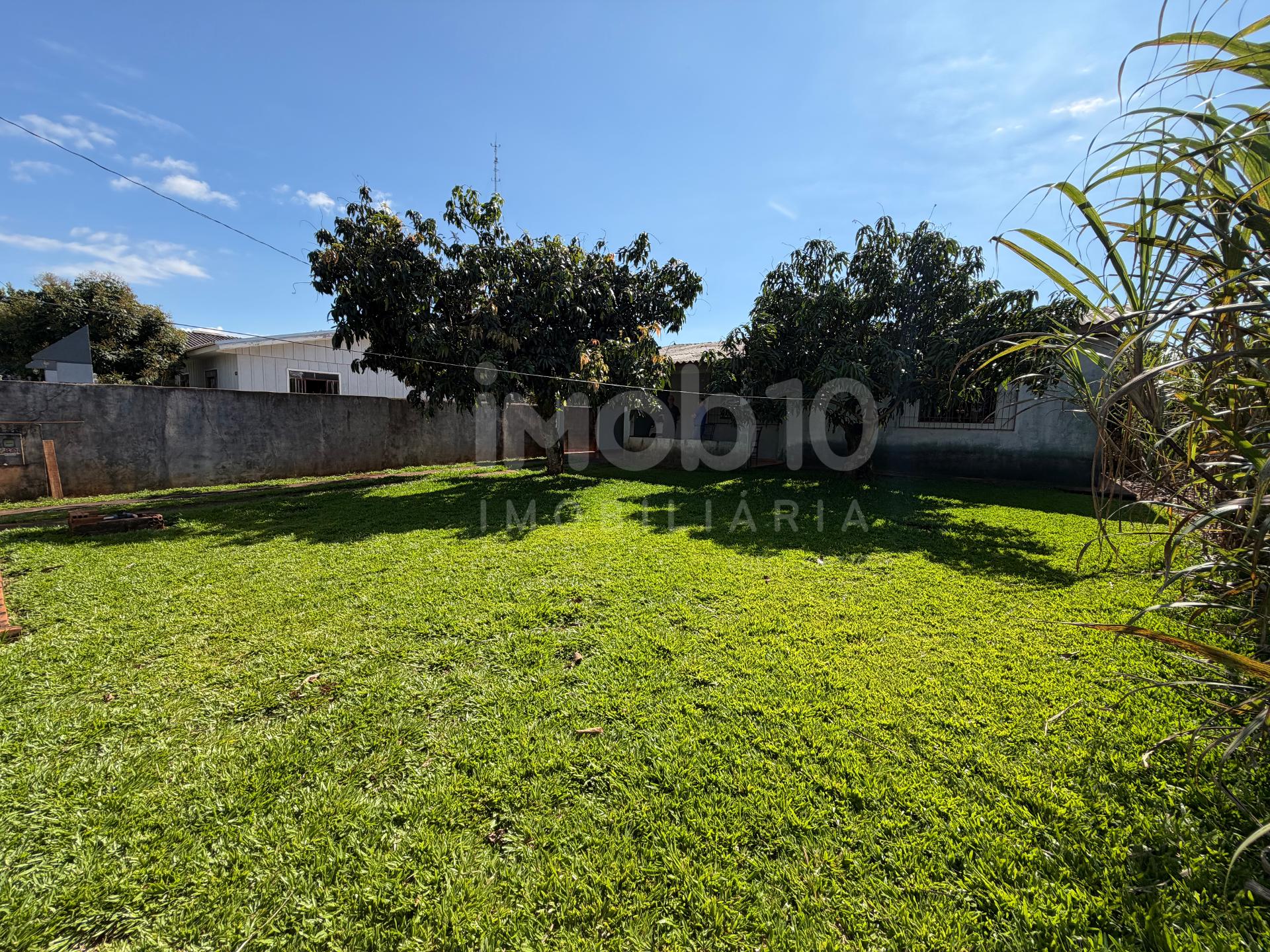 TERRENO DE ESQUINA A VENDA, VILA CARIMÃ EM FOZ DO IGUAÇU - PR