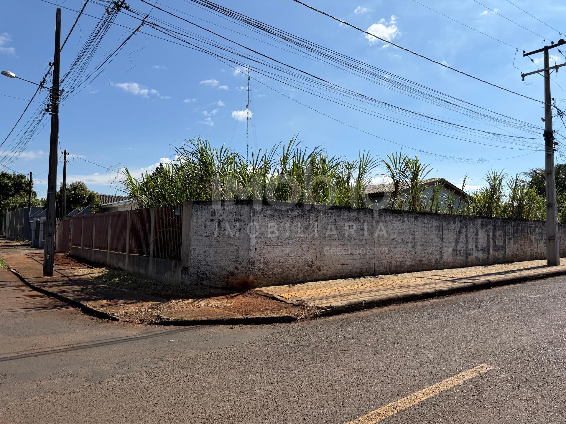 TERRENO DE ESQUINA A VENDA, VILA CARIMÃ EM FOZ DO IGUAÇU - PR