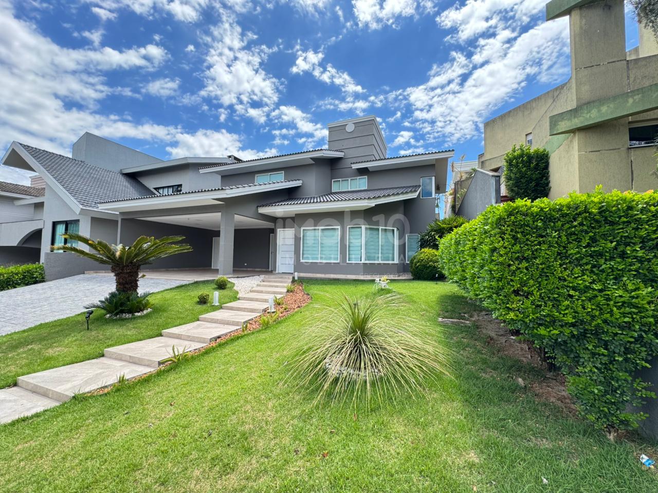 SOBRADO A VENDA NO CONDOMÍNIO FECHADO PORTO SEGURO EM FOZ DO IGUAÇU