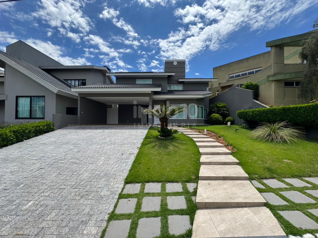 SOBRADO A VENDA NO CONDOMÍNIO FECHADO PORTO SEGURO EM FOZ DO IGUAÇU