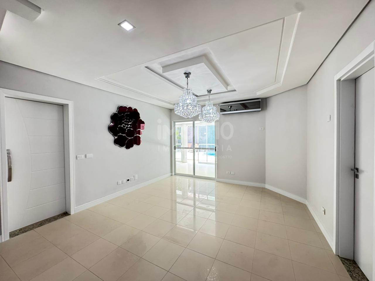 SOBRADO A VENDA NO CONDOMÍNIO FECHADO PORTO SEGURO EM FOZ DO IGUAÇU