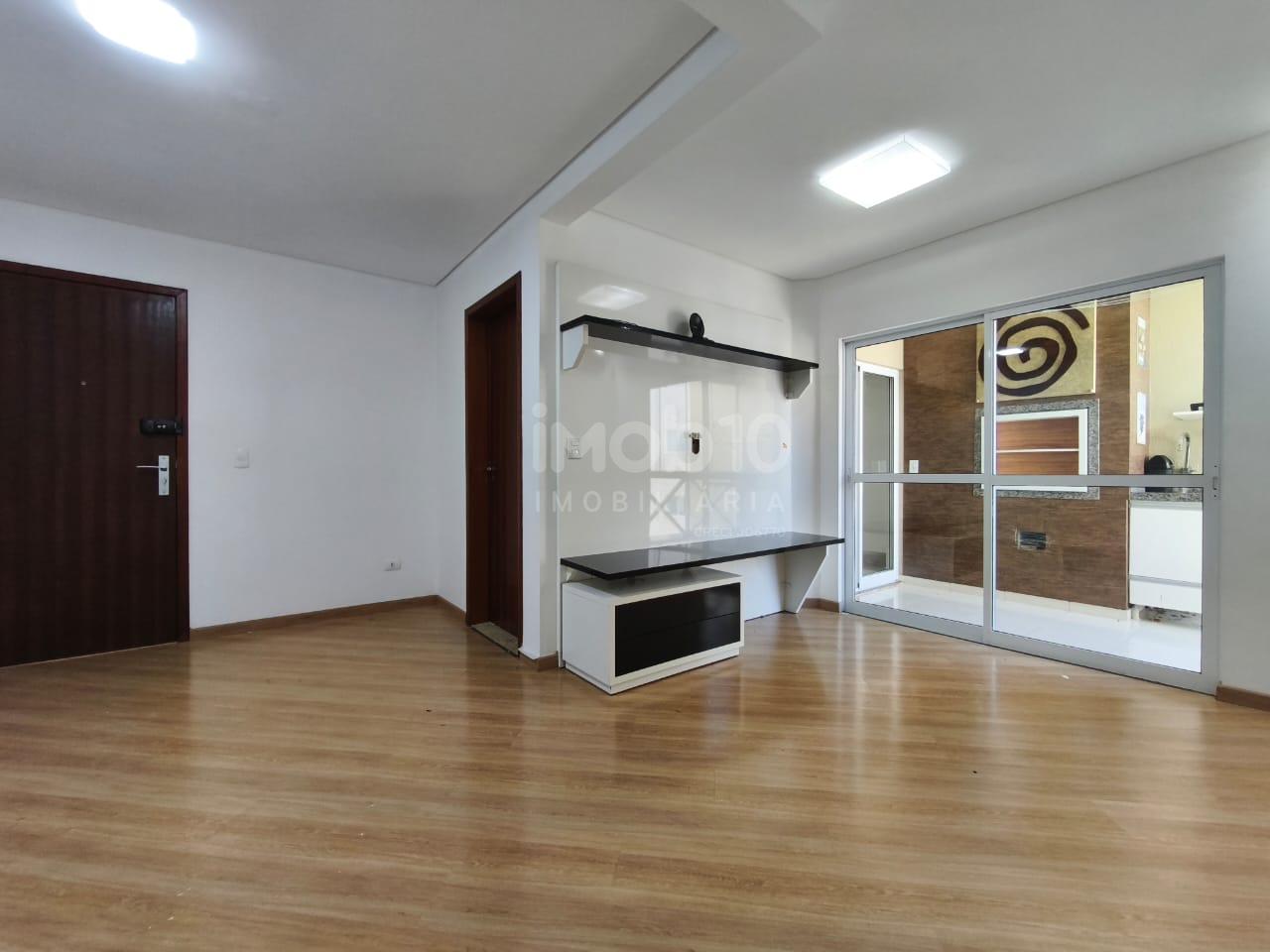 APARTAMENTO À VENDA NO RESIDENCIAL ANGATU - PARQUE OURO VERDE.