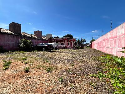 TERRENO ? VENDA COM CASA DE 2 QUARTOS NO JARDIM AM?RICA EM FOZ...