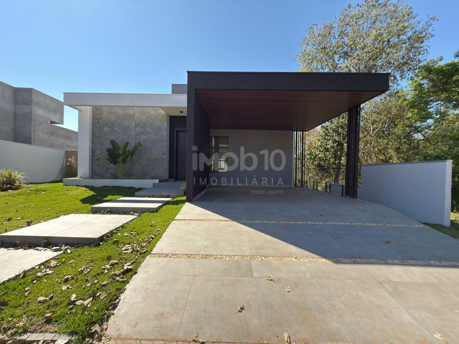 SOBRADO PARA ALUGAR NO CONDOMÍNIO VILLA CONSCIENTIA - ASA SUL EM FOZ DO IGUAÇU