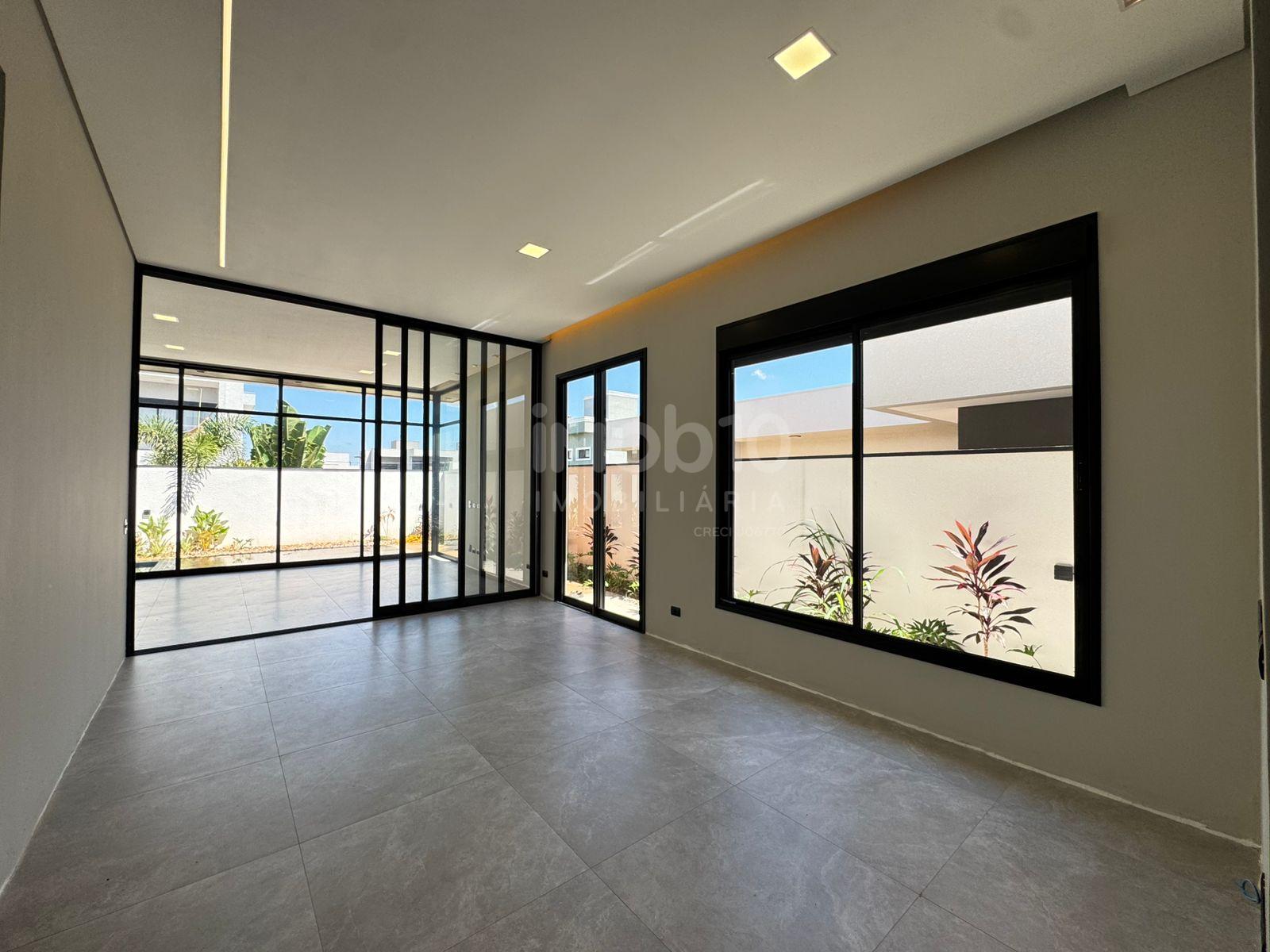 CASA NOVA A VENDA COM 3 SUÍTES E PISCINA NO CONDOMÍNIO VILLA FIRENZE