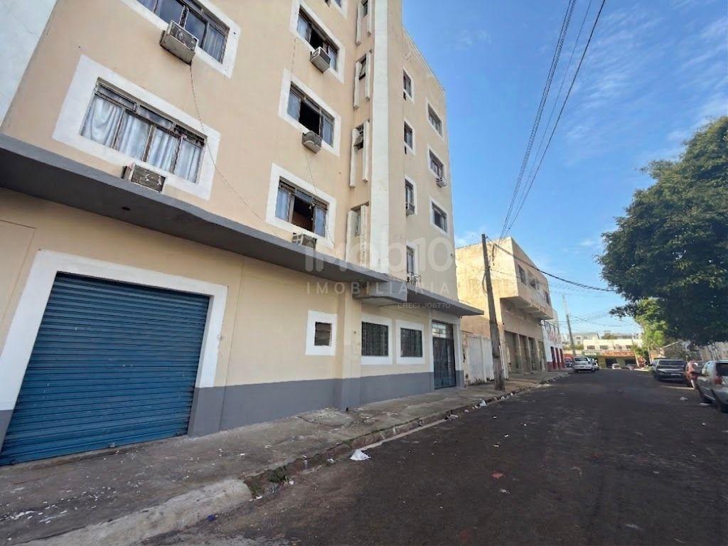 PRÉDIO A VENDA NA VILA PORTES, COM 64  SUITES 4 SALAS COMERCIAIS JA ALUGADAS.