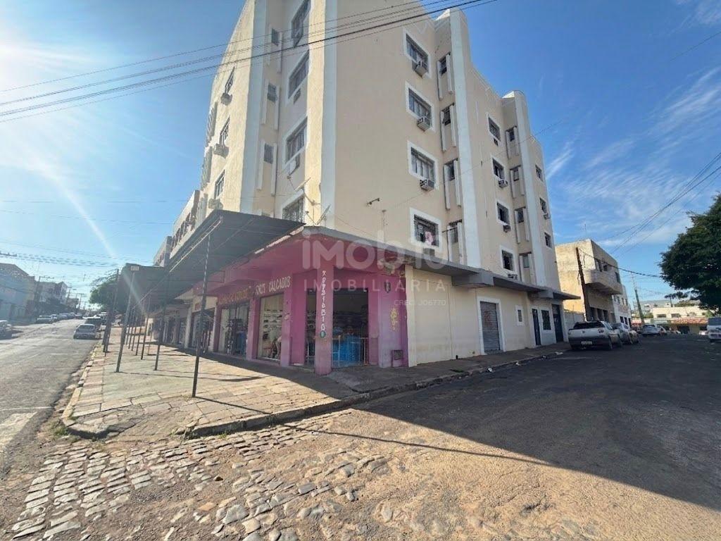 PRÉDIO A VENDA NA VILA PORTES, COM 64  SUITES 4 SALAS COMERCIAIS JA ALUGADAS.