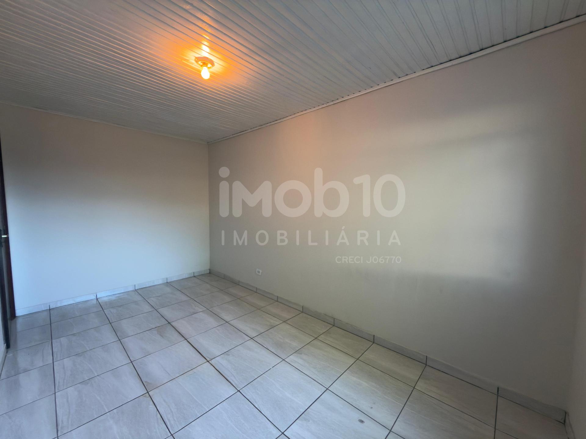 CASA PARA ALUGAR, COM 2 QUARTOS, JARDIM PARANA, FOZ DO IGUAÇU.