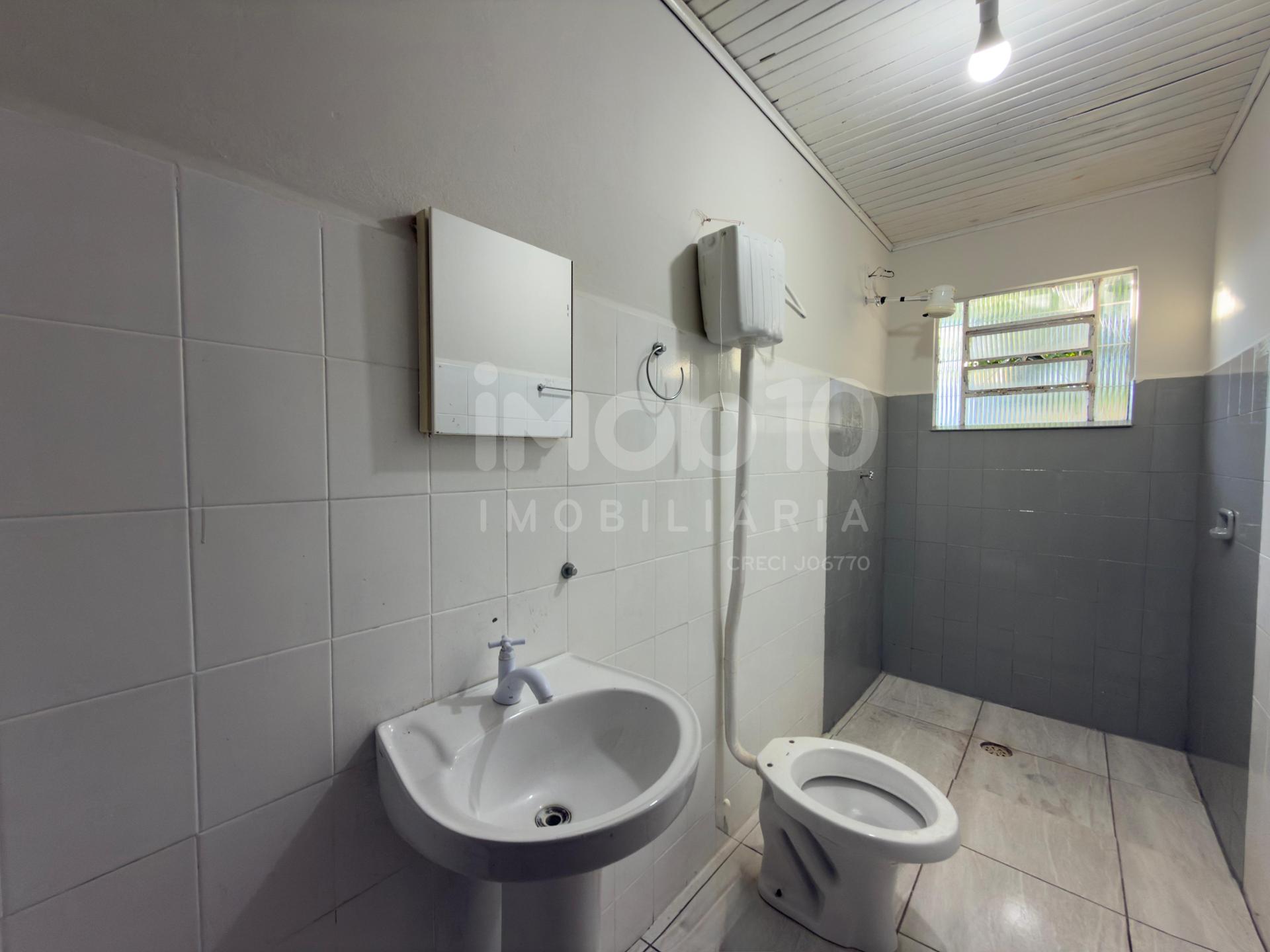 CASA PARA ALUGAR, COM 2 QUARTOS, JARDIM PARANA, FOZ DO IGUAÇU.