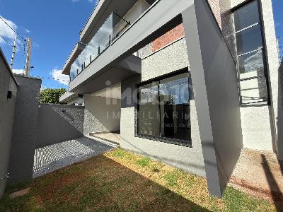 SOBRADO ? VENDA NO PARQUE PRESIDENTE I COM 1 SU?TE   2 QUARTOS...