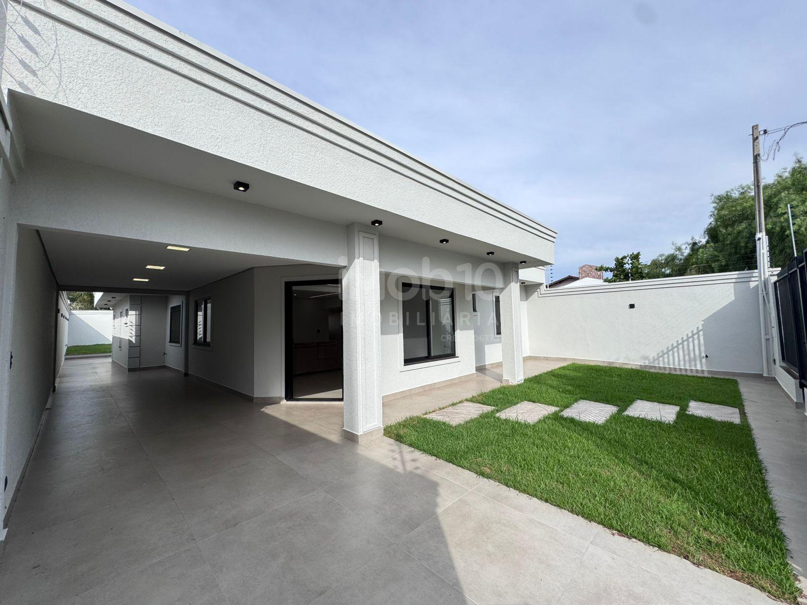 CASA TÉRREA REFORMADA NO JARDIM PANORAMA A VENDA EM FOZ
