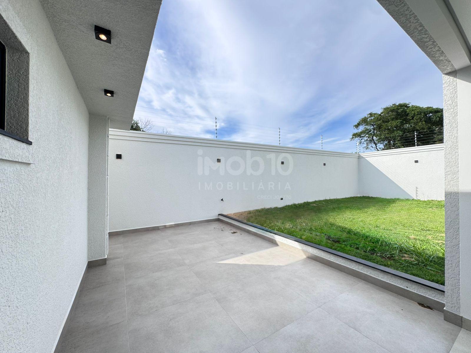 CASA TÉRREA REFORMADA NO JARDIM PANORAMA A VENDA EM FOZ