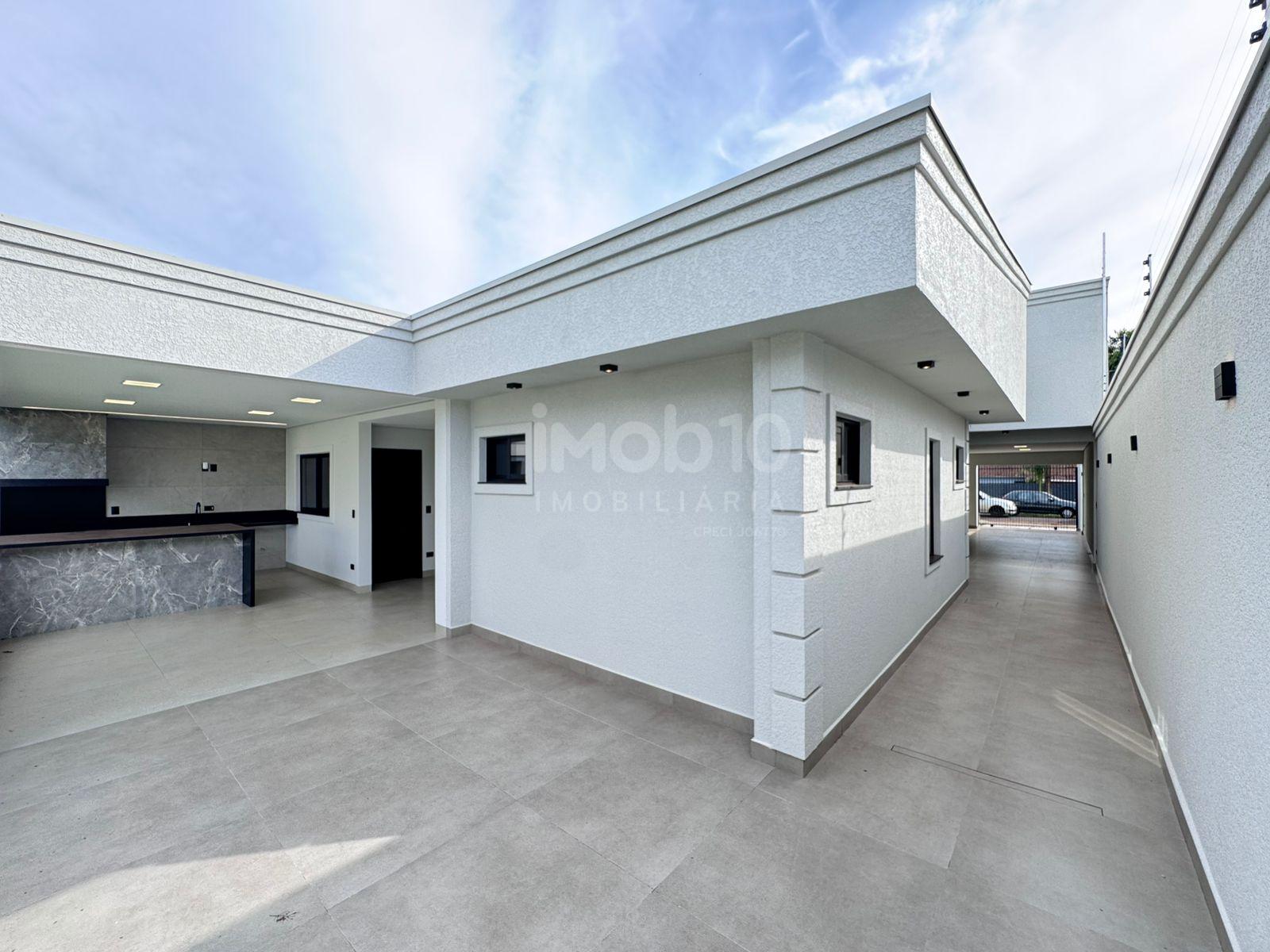 CASA TÉRREA REFORMADA NO JARDIM PANORAMA A VENDA EM FOZ