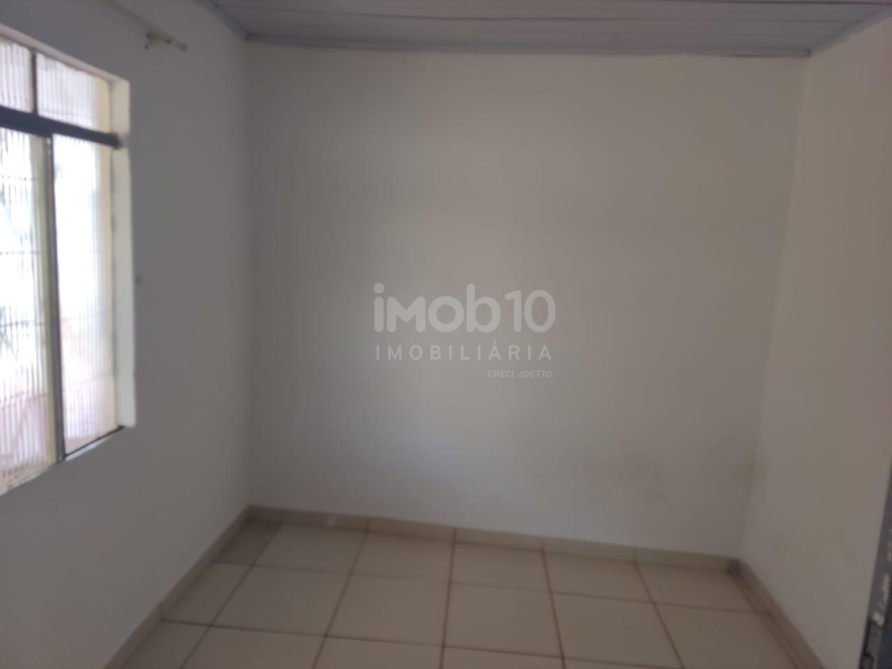 Casa à venda com 2 dormitórios, região do pólo universitário, FOZ DO IGUACU - PR