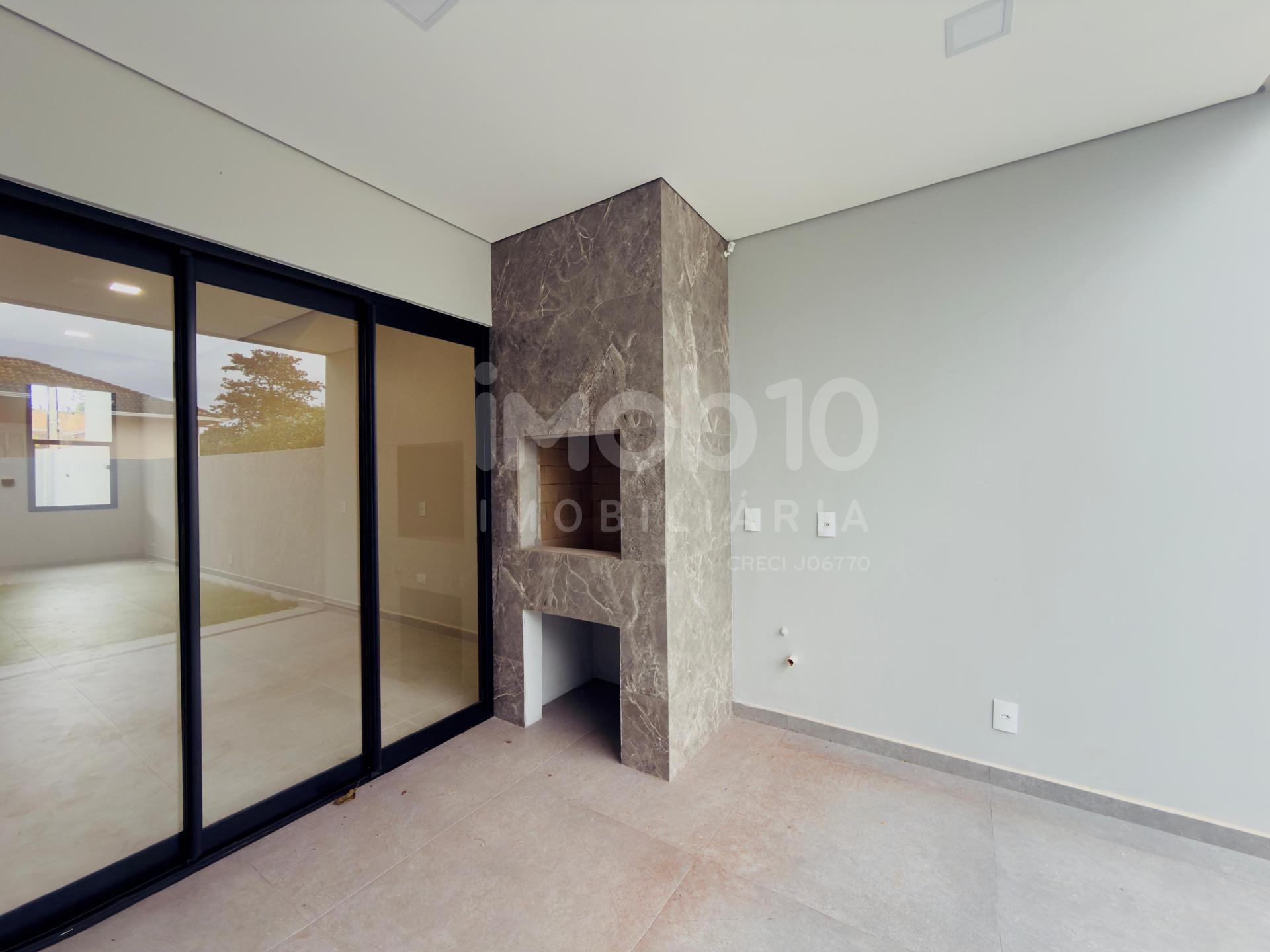 SOBRADO NOVO À VENDA COM 1 SUÍTE  2 QUARTOS E TERRENO AMPLO NO JARDIM BOURBON
