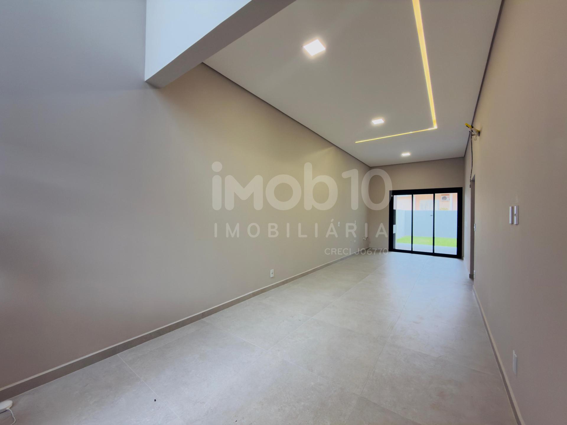 SOBRADO NOVO À VENDA COM 1 SUÍTE  2 QUARTOS E TERRENO AMPLO NO JARDIM BOURBON