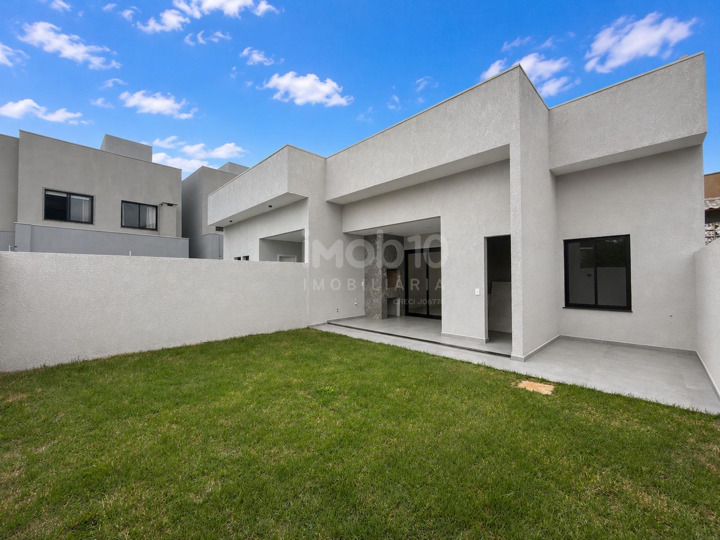 CASA NOVA COM 1 SUÍTE   2 QUARTOS E TERRENO AMPLO À VENDA NO JARDIM BOURBON