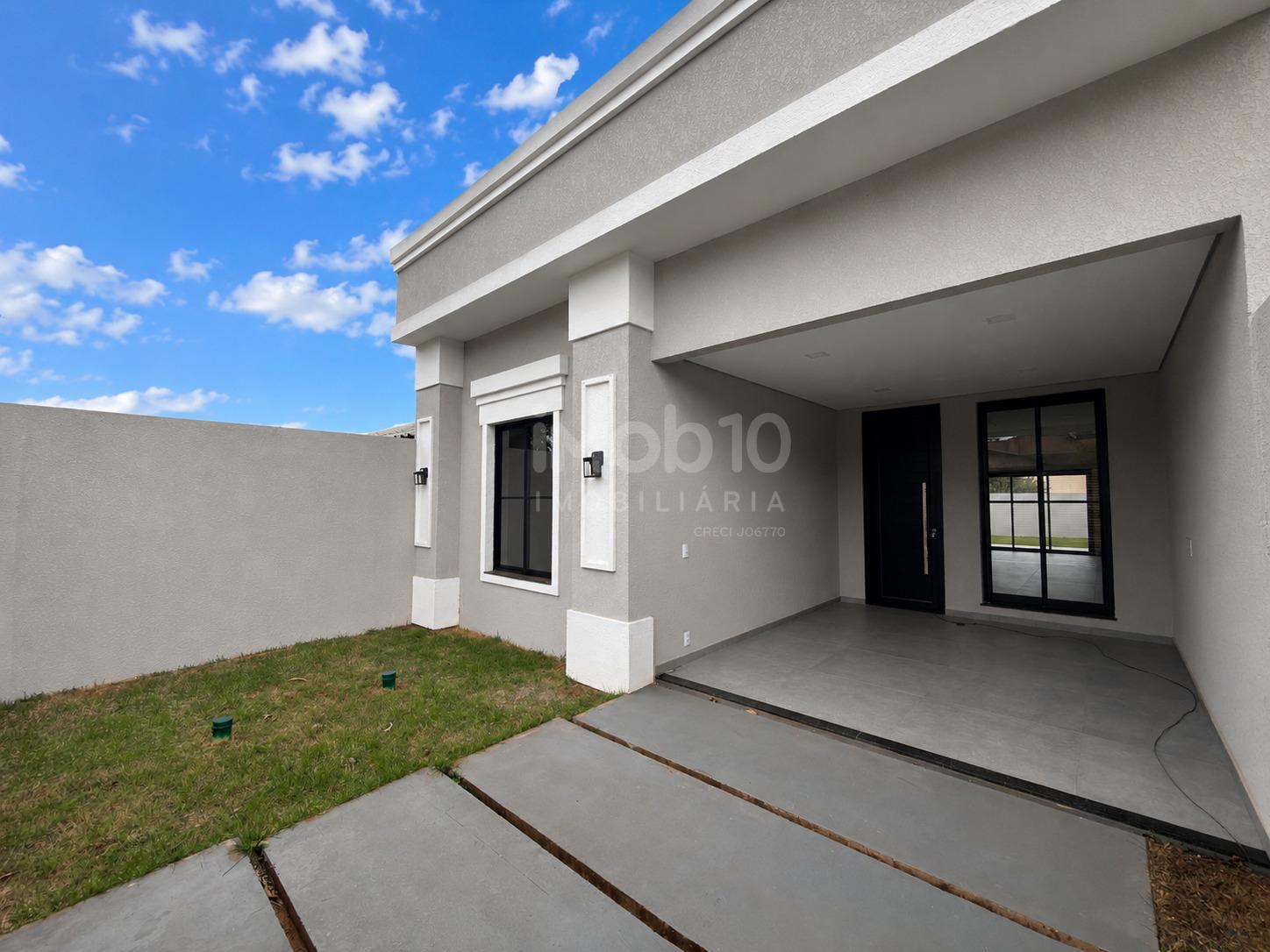 CASA NOVA COM 1 SUÍTE   2 QUARTOS E TERRENO AMPLO À VENDA NO JARDIM BOURBON