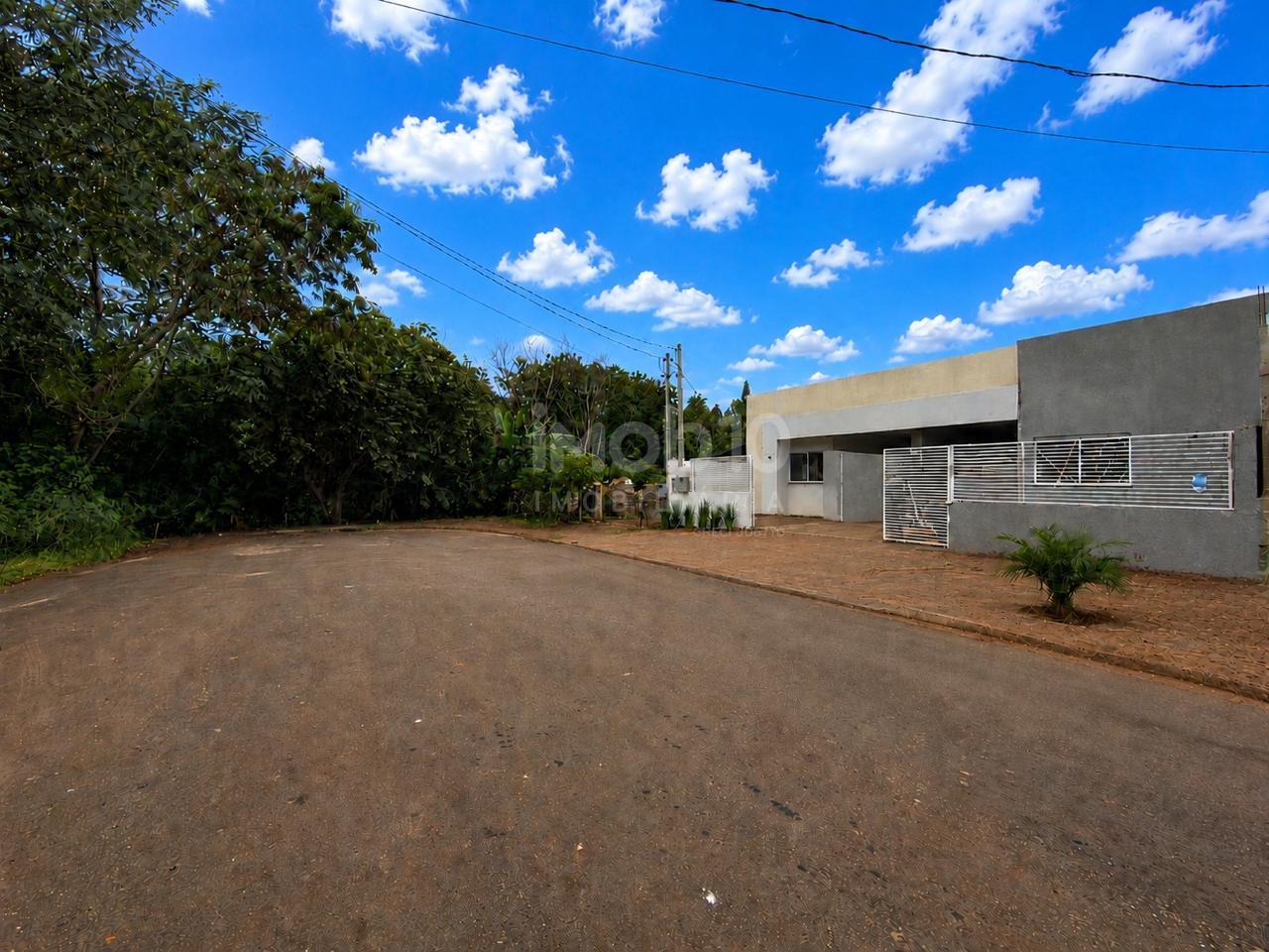 CASA PARA ALUGAR COM 3 QUARTOS NO JARDIM PORTO BELLO LOTEAMENTO STELLA MARIS.
