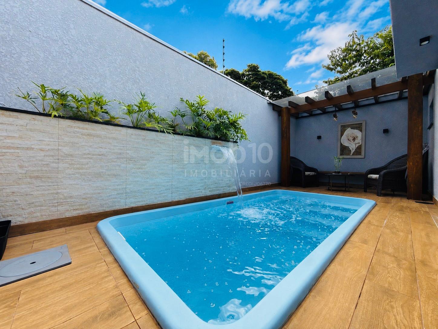 CASA  À VENDA SEMI-MOBILIADA COM 1 SUÍTE + 2 QUARTOS  NO PARQUE IMPERATRIZ