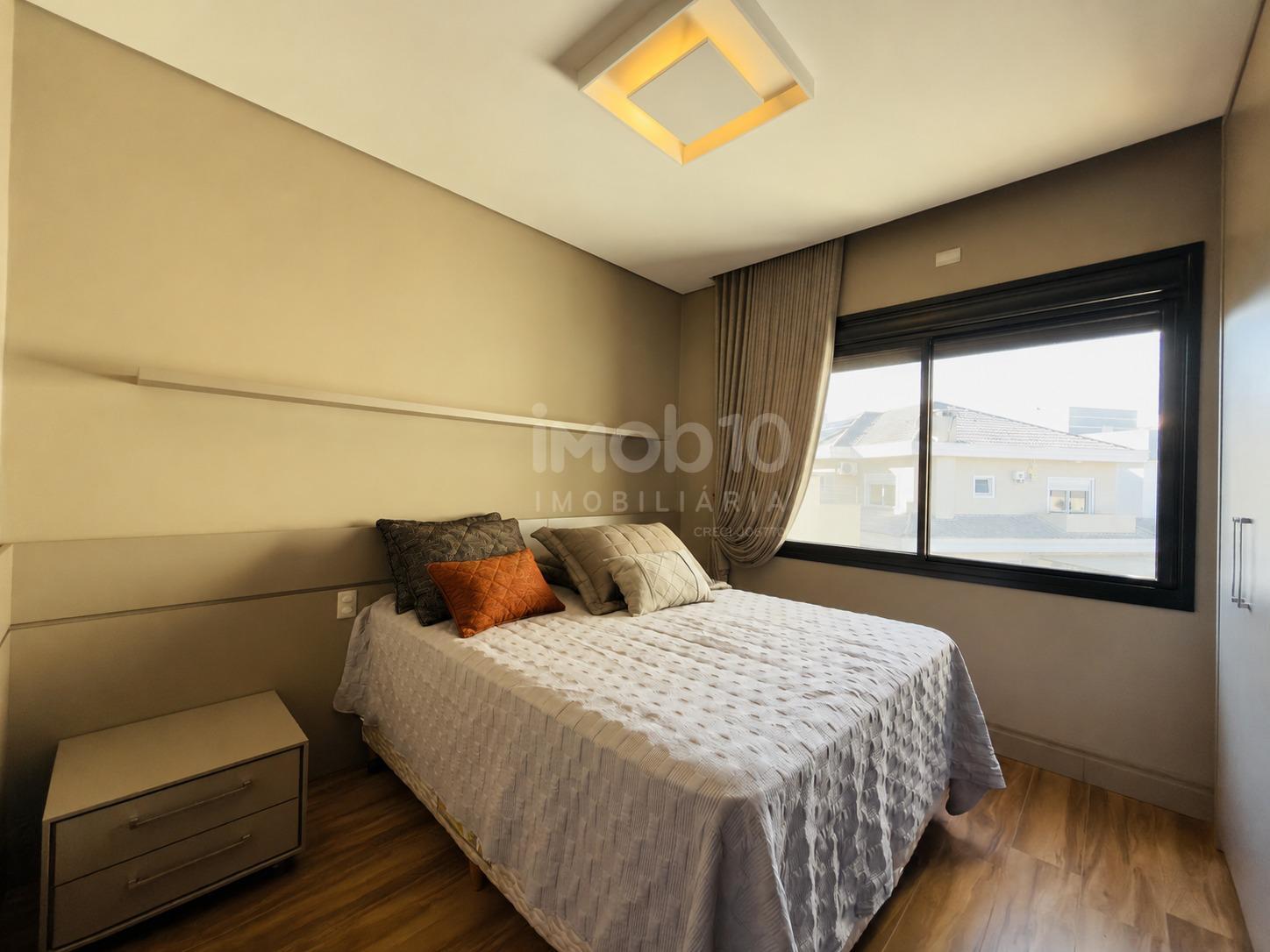 SOBRADO À VENDA DE ALTISSIMO PADRÃO COM 2 SUÍTES + 2 QUARTOS, NO TERRAS ALPHA 2