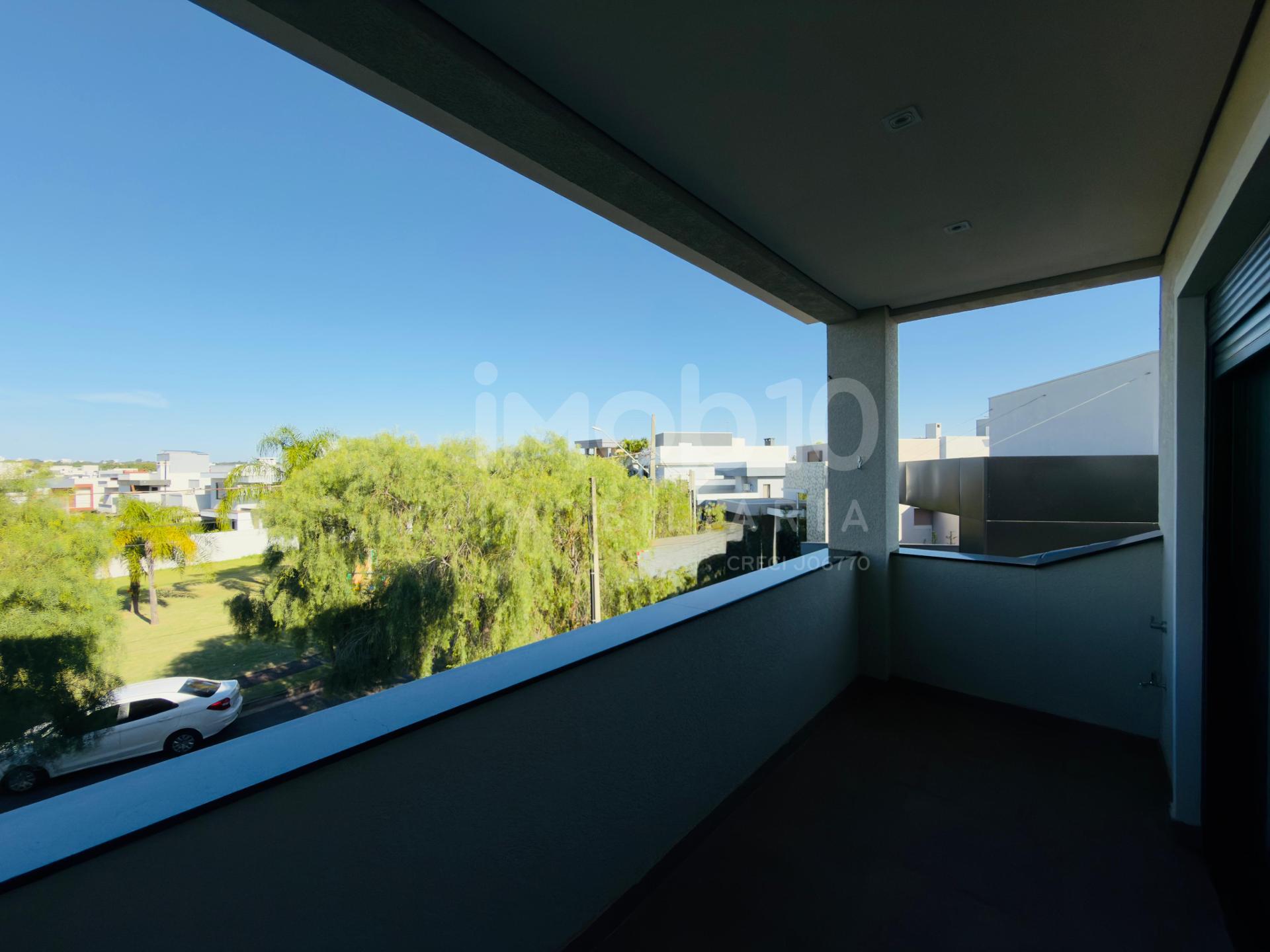 SOBRADO À VENDA DE ALTISSIMO PADRÃO COM 2 SUÍTES + 2 QUARTOS, NO TERRAS ALPHA 2