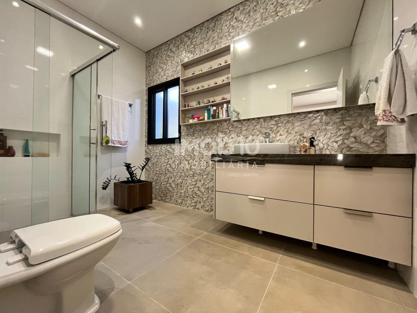 CASA TERREA PARA ALUGAR CONDOMINIO RES. FECHADO TERRAS ALPHA I, FOZ DO IGUAÇU/PR