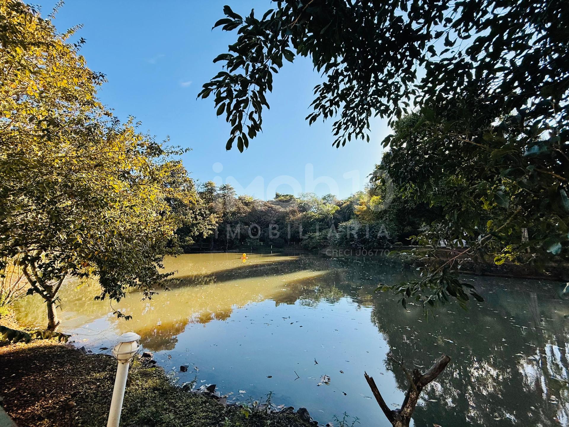 SOBRADO PARA ALUGAR COM 3 SUITES NO CONDOMINIO LAGO DOS CISNES COM 03 SUÍTES