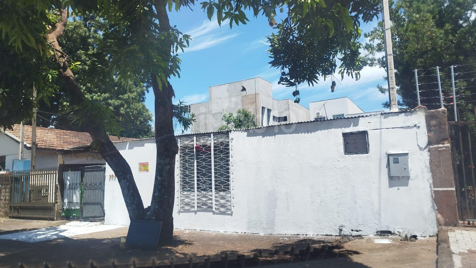 CASA À VENDA COM 1 SUÍTE EM TERRENO COM 171m²  NO JARDIM ALICE