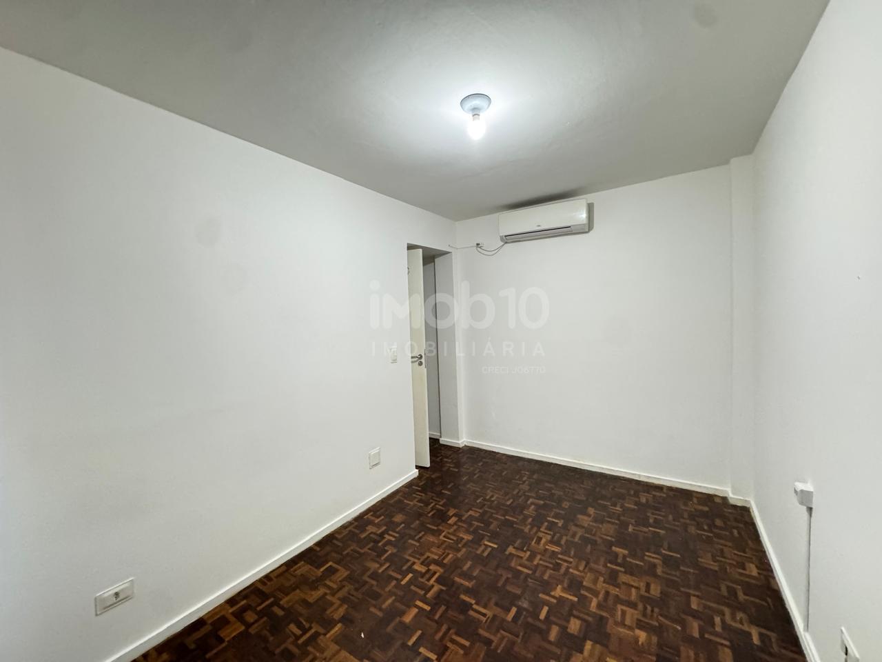 APARTAMENTO 2 QUARTOS A VENDA NO EDIFÍCIO ABAETÉ EM FOZ DO IGUAÇU - PR