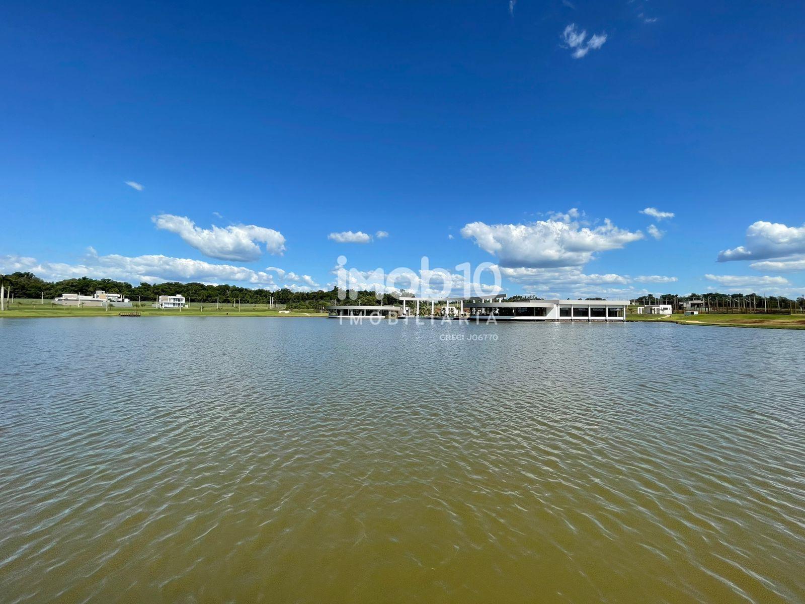 TERRENO A VENDA NO CONDOMÍNIO ROYAL BOULEVARD - FASE 2 PRÓXIMO AO LAGO EM FOZ DO IGUAÇU